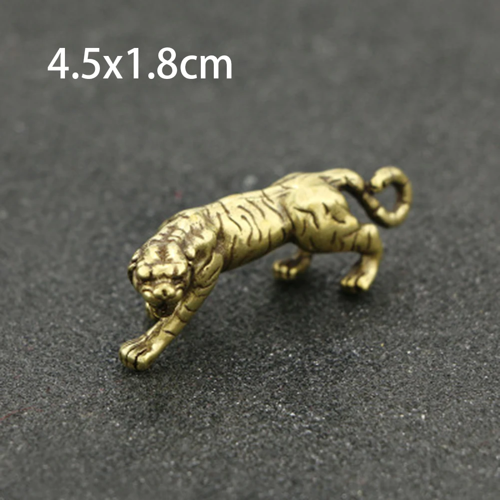 

1pc Keychain Pendant Vintage Solid Copper Zodiac Tiger Keychain Ornaments Pendant Pendant 4.5*1.8cm Antique Craftsmanship