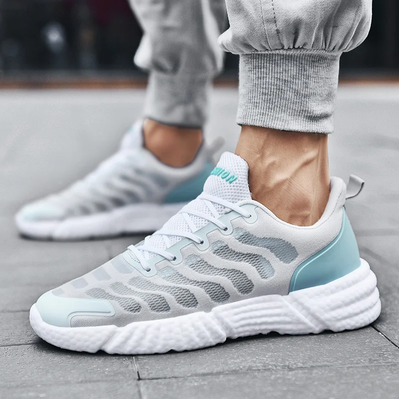 

2021 new fashion running shoes non-slip wear-resistant casual sports shoes