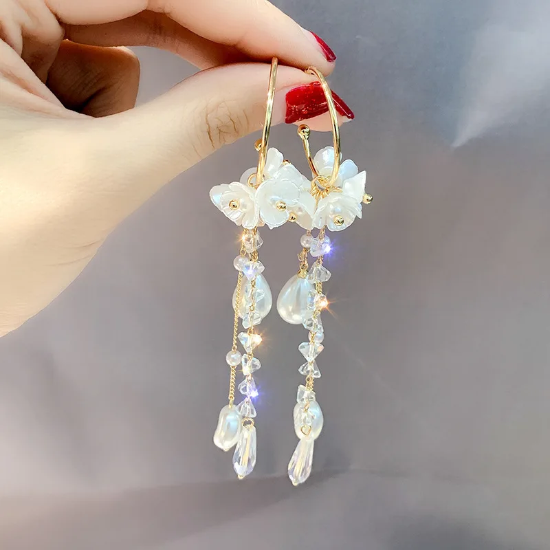 

2021 Dominated Women Temperament Fine Crystal Flowers Design Drop Earrings Korean Hyperbole Style Long Tassel New Pearl Earrings
