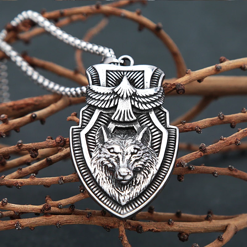 

Винтажная уникальная подвеска в виде головы летающего орела волка для мужчин, модное ожерелье в стиле панк, хип-хоп из нержавеющей стали с ж...