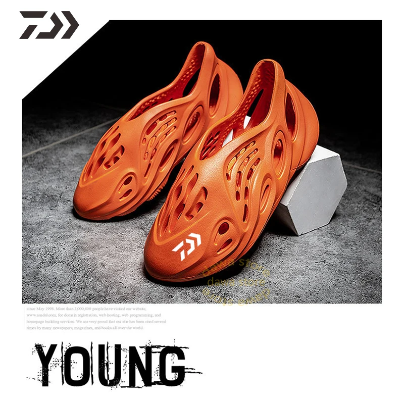 

2021 Daiwa Summer Fishing Shoes Beach Sandals Men Women Outdoor Wading Shoes Breathable Slipper Soft Water Shoes Hollow Out