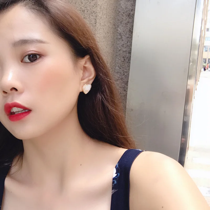 Корейские ювелирные изделия простой милый в форме сердца серьги Золотая фольга