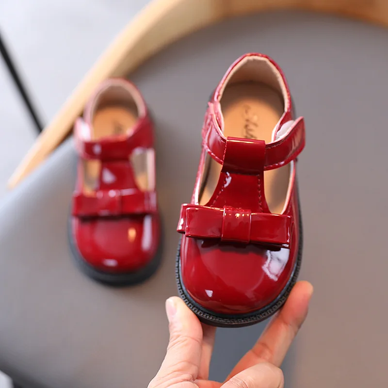 

2021 Spring Fashion Girls Shoes Patent T Strap Leather Shoes Bow Princess Shoes Kids Casual Children Flats