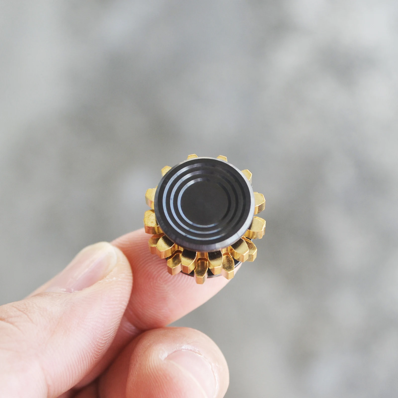 Мини-Спиннер для пальцев Настольная игрушка металлический гироскоп EDC взрослых