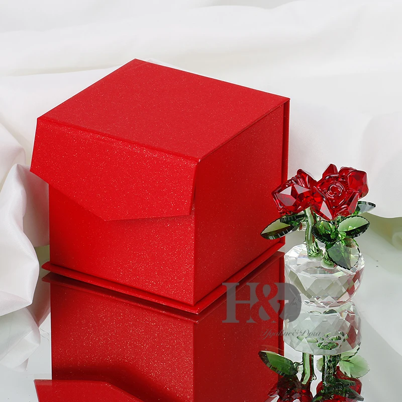 Рождественские подарки H & D Хрустальные Фигурки из трех красных роз бумажные