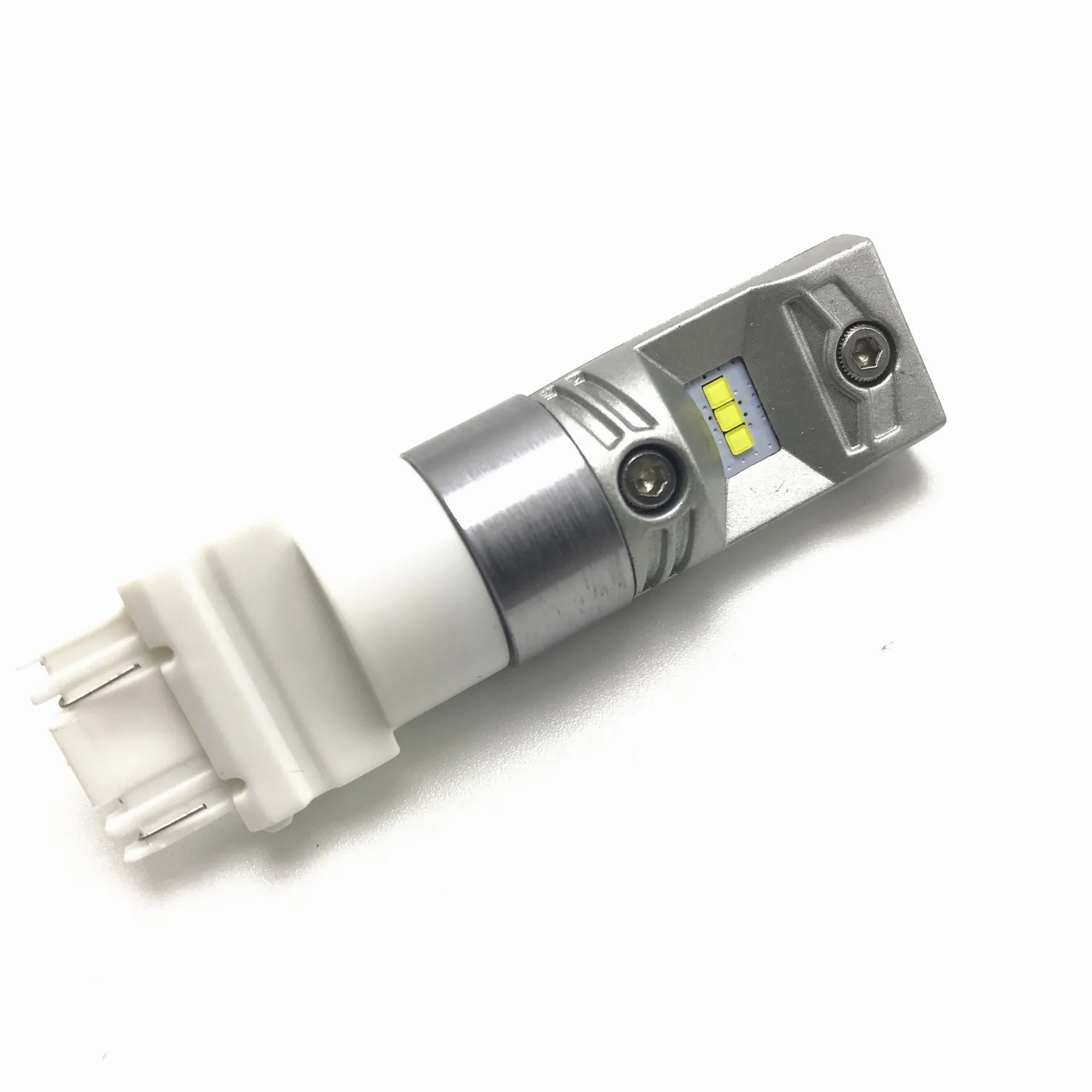 

Automobile LED lights T25 3156 6LED 80W CSP turn signal T25 3157 80W brake light