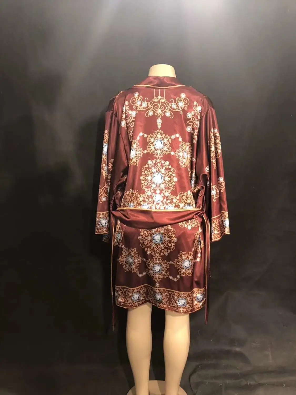 

Women Wine Red Loose Printing Rhinestone Long Sleeves Coat with Bar Nightclub Dance Vintage Sexy Clothes Women Pool Party Wear