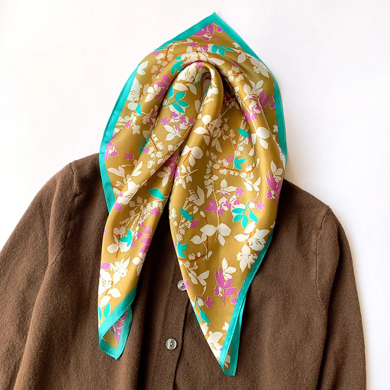 

2021 шарф 100% шелковый шарф для женщин летние квадратные шарфы Дамская мода Стиль класса люкс высокого качественное оголовье Хиджаб Платки