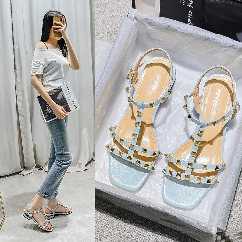 

Женские сандалии-желе на плоской подошве, Нескользящие сандалии с заклепками и V-образным вырезом, большие размеры до 43, лето 2021