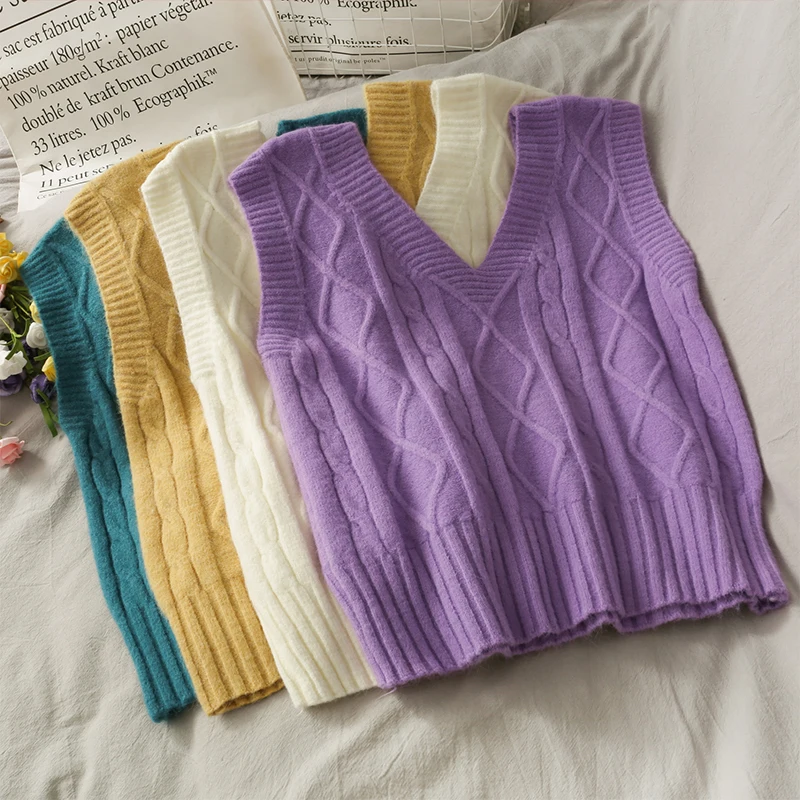 

OUMEA Women Knitted Sweater Vest Autumn Spring Argyle Pattern England Style Casual Sweet Knitting Cropped Going Out Vest