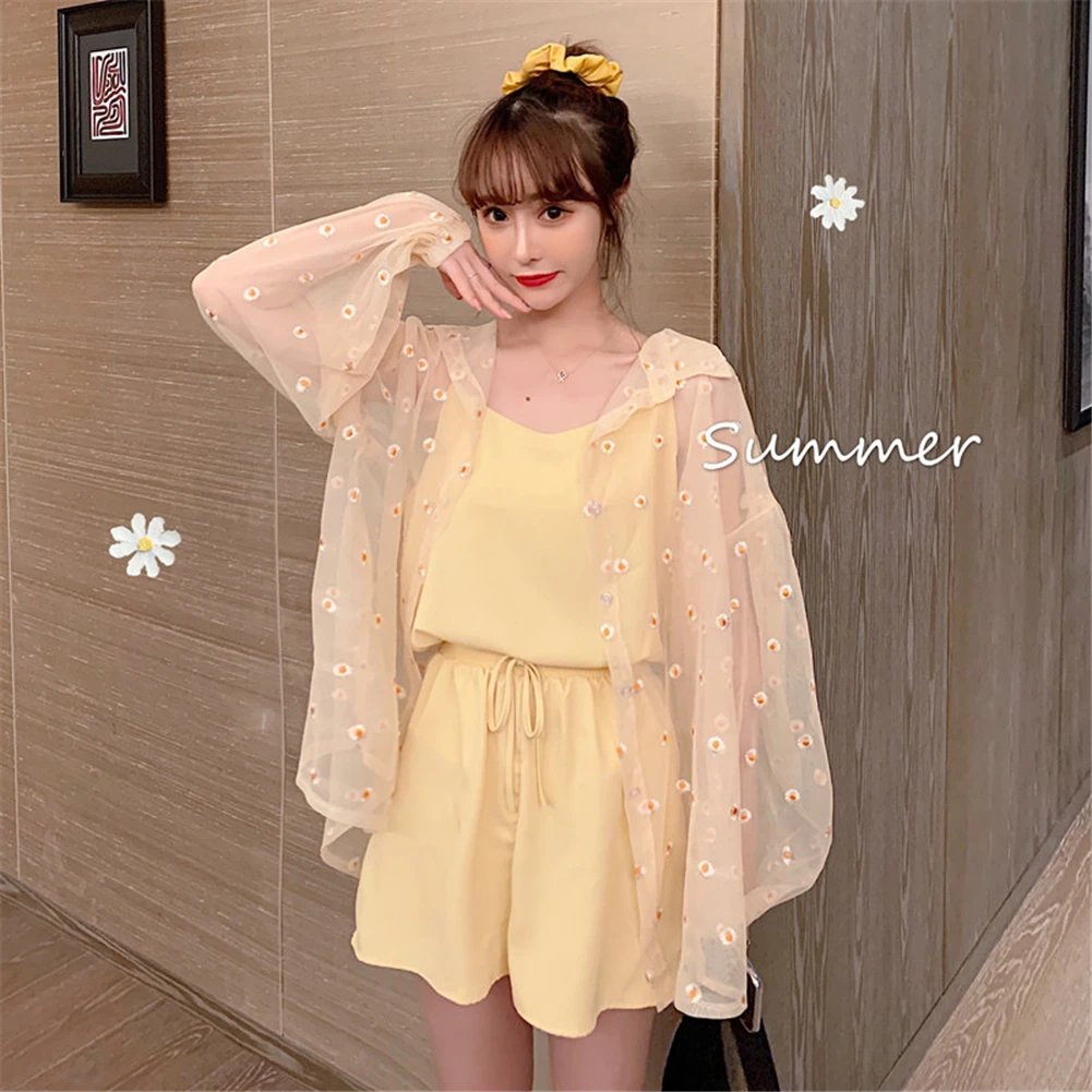 

Women 2021 Fashion Thin Fairy Daisy Girls Young Summer Shirt Blouses Full Sleeve Shirt Women Tops Simple Casual Shirt For Female