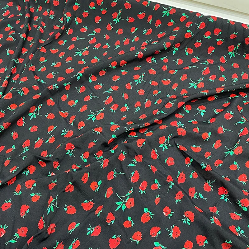 Ткань с маленьким красным цветочным принтом женская одежда рубашка домашний