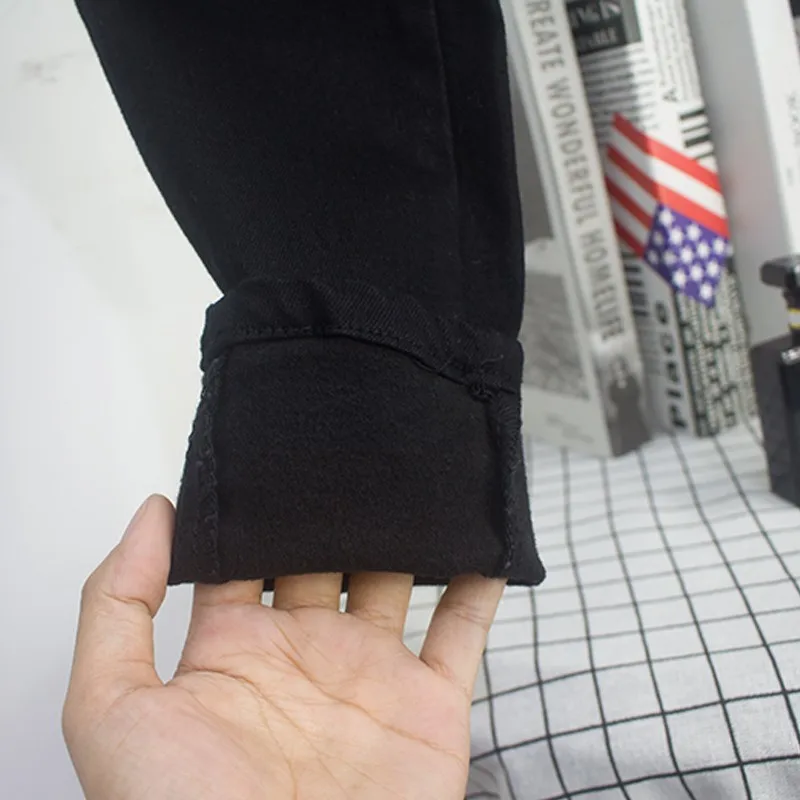 Женские теплые флисовые джинсовые брюки карандаш черные облегающие джинсы на