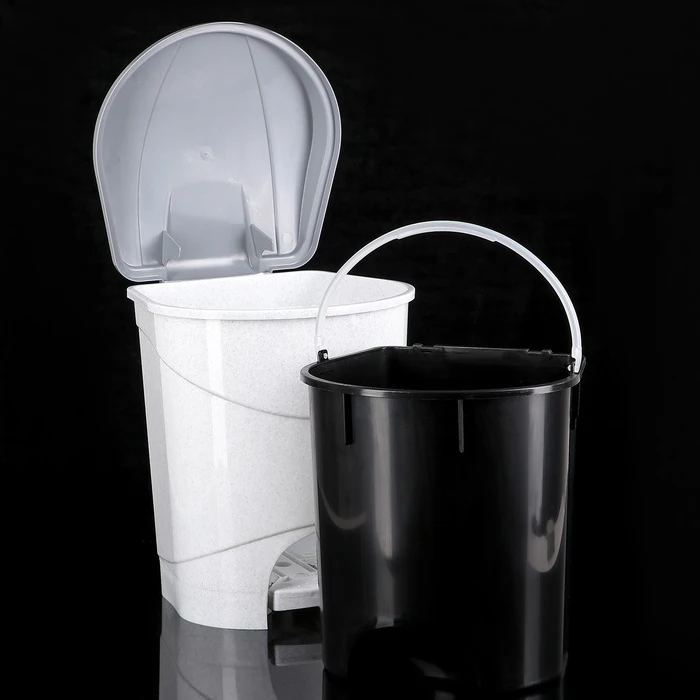 Контейнер для мусора с педалью IDEA 11 л цвет мраморный