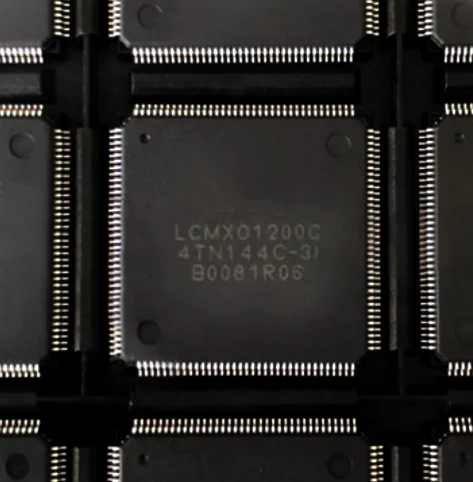 При заказе 1-10 штук новое LCMXO1200C-4TN144C-3I QFP-144 микроконтроллер чип | Электронные