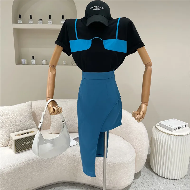 

Two Piece Set Women Summer 2021 Niche Design Fashion Splicing Color Contrast Short Sleeve T-shirt + Irregular Split Skirt