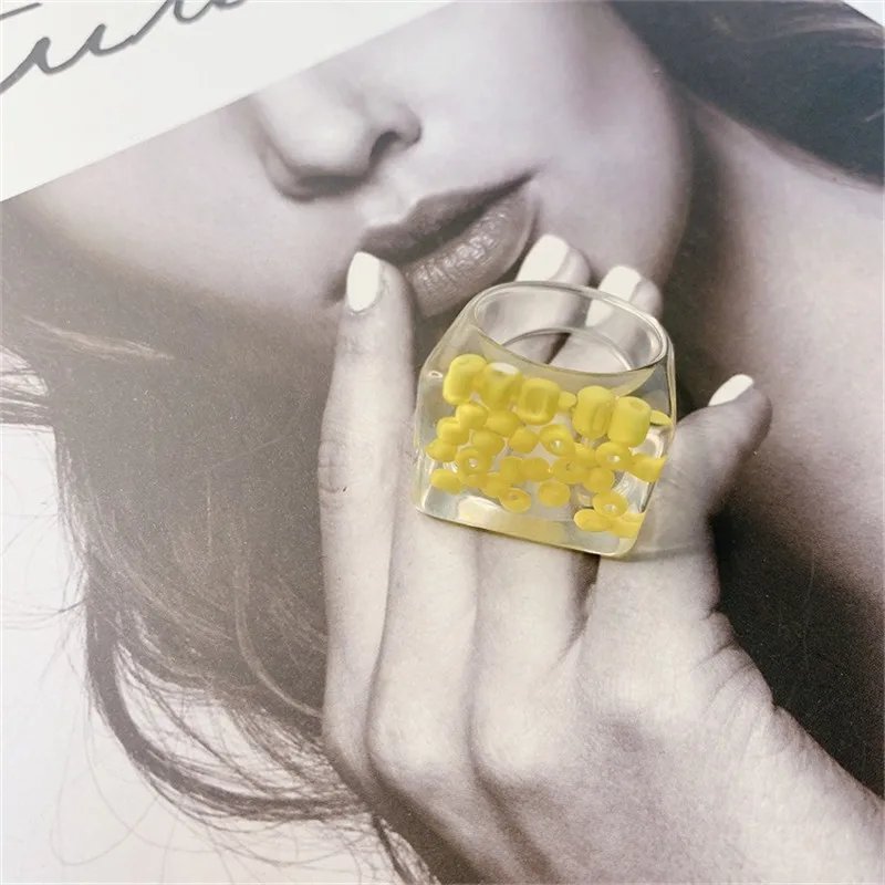 

Geometric Square Resin Candy Color Ring Retro Fashion Simple Personality Lovely Finger Ring Women Jewelry Party Accessories 2021