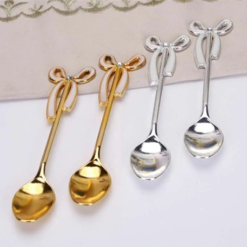 

304 Stainless Steel Fruit Cake Fork Coffee Tea Spoon Swan Holder Cutlery Set Home Decoration Fashion Fruit Swan Cutlery Set