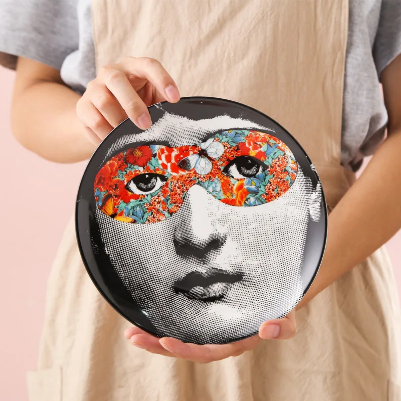

Face disc hanging plate ceramic Nordic sitting plate living room model room wall decoration artwork eight-inch craft decoration