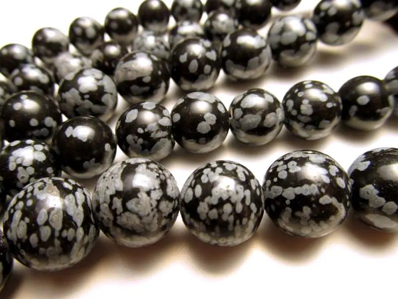 

Snowflake obsidian 4mm - 12mm 1 strands/set (about 38cm)