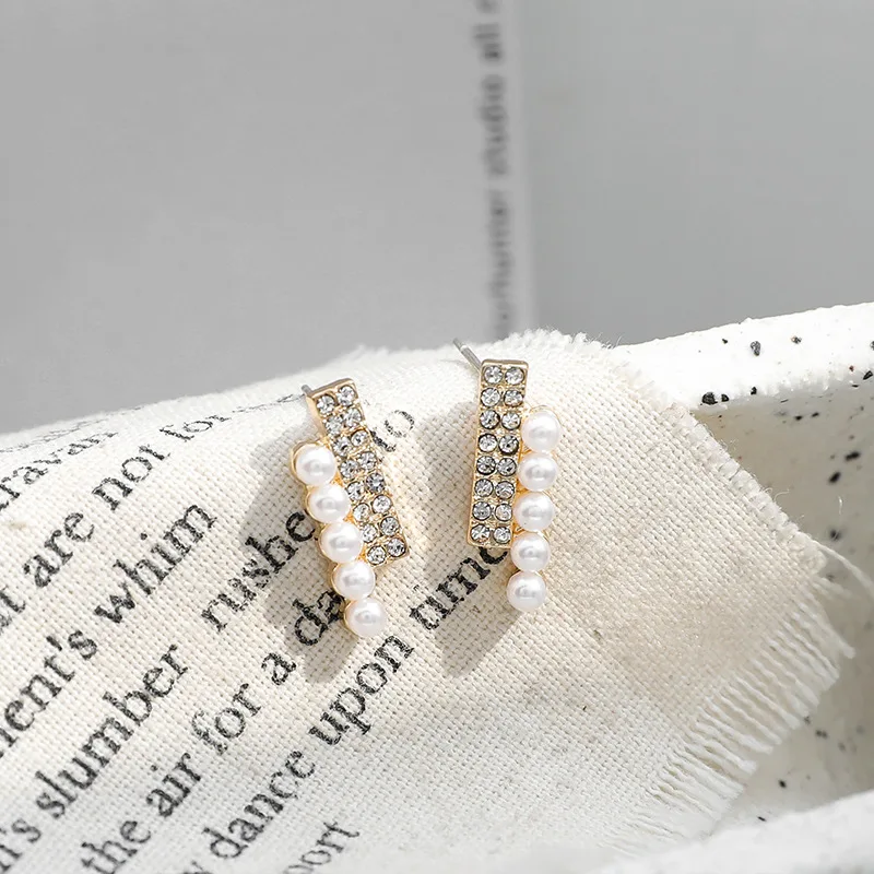 2021 простые имитация жемчужина Стразы Хрусталь короткий серьги со шпилькой для