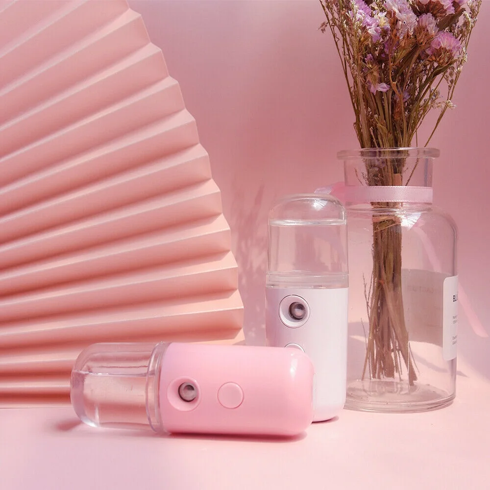 

Water spray apparatus, face cold spray humidifier USB charging, hand held water replenishing beauty instrument disinfectant