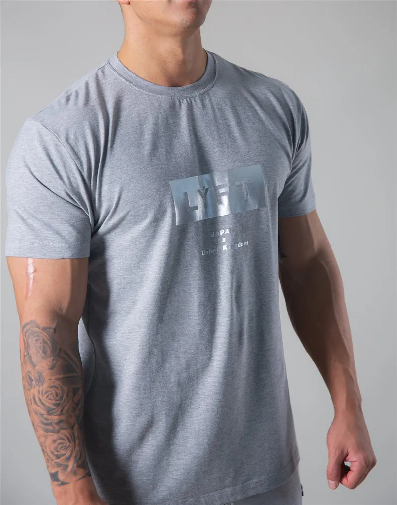 

2021 NEW Men T-shirt Short Sleeve Cotton Casual Gym Fitness T shirt Bodybuilding Workout Print Tees Tops Male Brand Clothing
