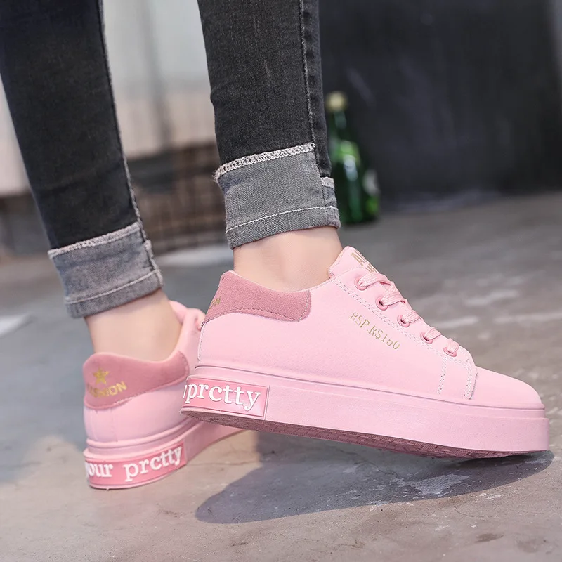 Женская маленькая белая обувь женская на плоской подошве повседневная