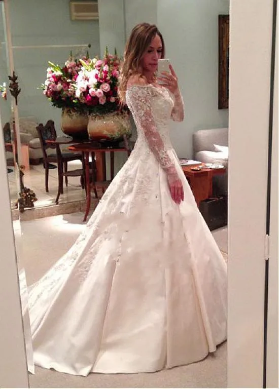 JIERUIZE Vintage Satin Wedding Dresses Boat Neck Illusion Long Sleeves Lace Appliques Beaded Zipper Back Bridal Gowns | Свадьбы и