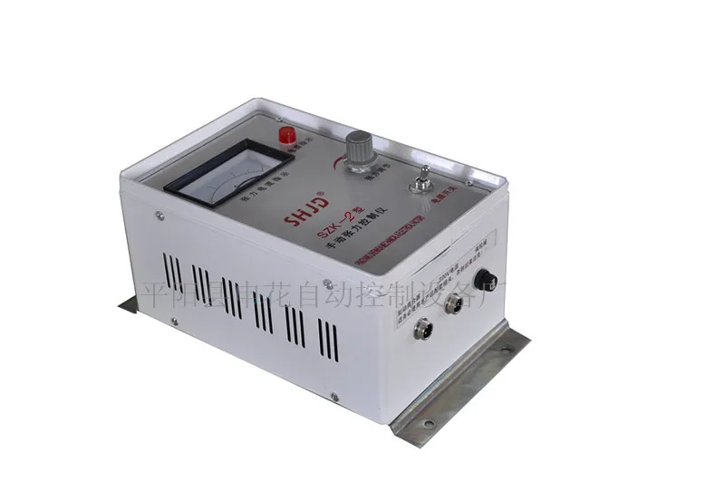 

Ручной регулятор напряжения, высокоточный измеритель напряжения