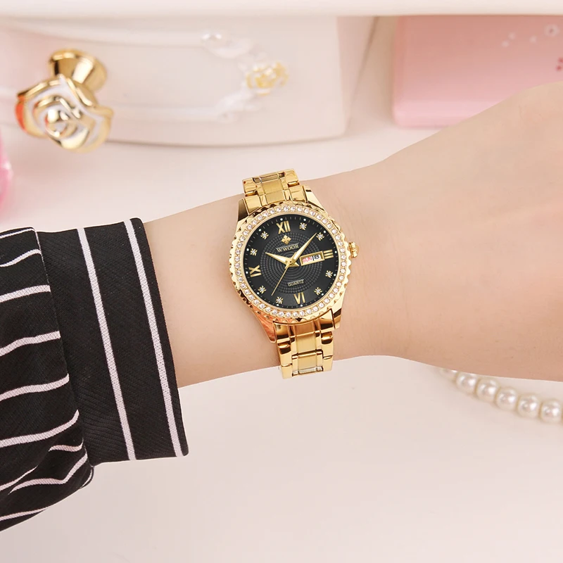 WWOOR Couple Watches 2022 Luxury Diamond Gold Stainless Steel Quartz Lover Watches Gifts For Men And Women Clock Pair Watch Box