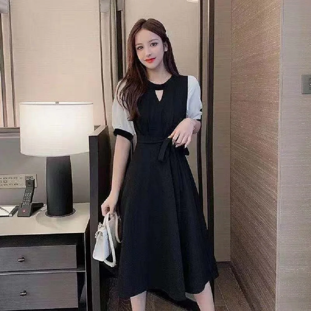 

New Fashion Medium Length Dress