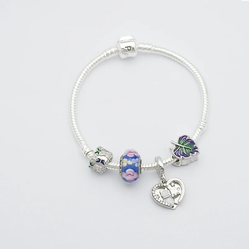 

Blue Glass Beads Kiss Cat Pendant charm Bracelet Dream trip women Bracelets jewelry Gift wholesale Explore the universe