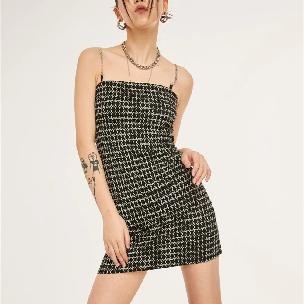 

Spaghetti Strap Dress Women 2021 Black Fshion Sexy Backless Chain Sheath Vintage Print Party Dress Casual Bodycon Dress Summer