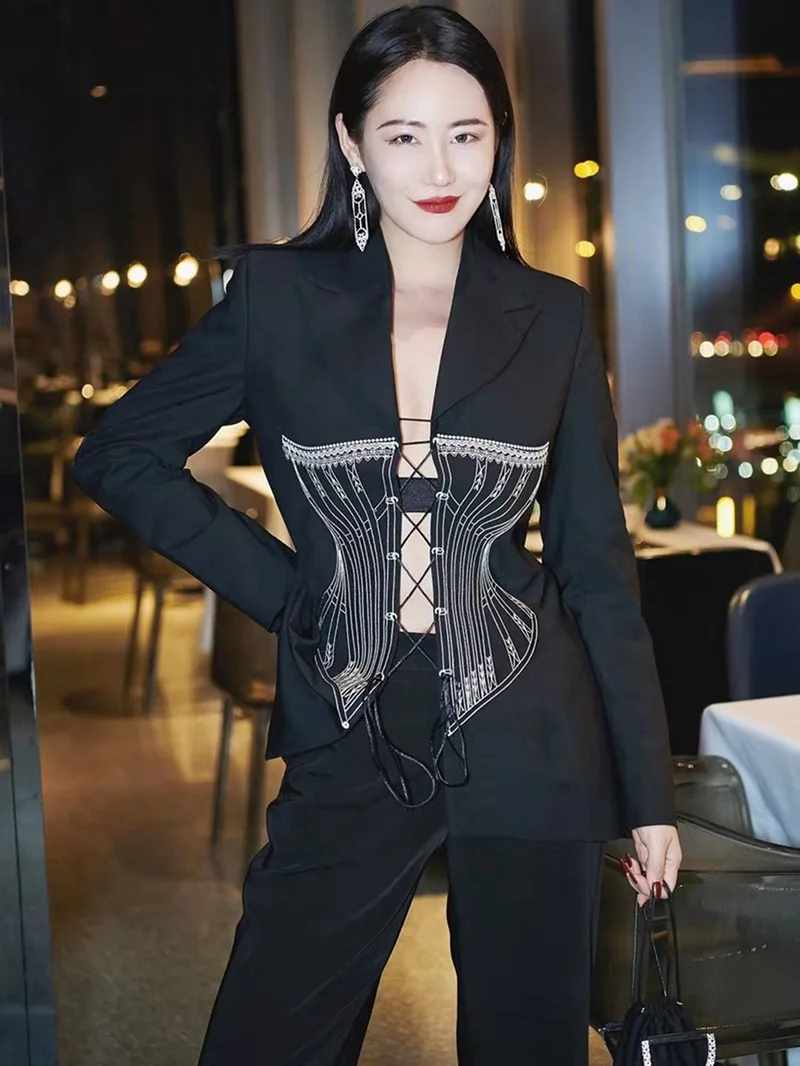 

Suit 2021 Autumn New Designer Machine Embroidery Waist Pattern Cross Strap Jacket Female Fall Women Jackets Black Blazer
