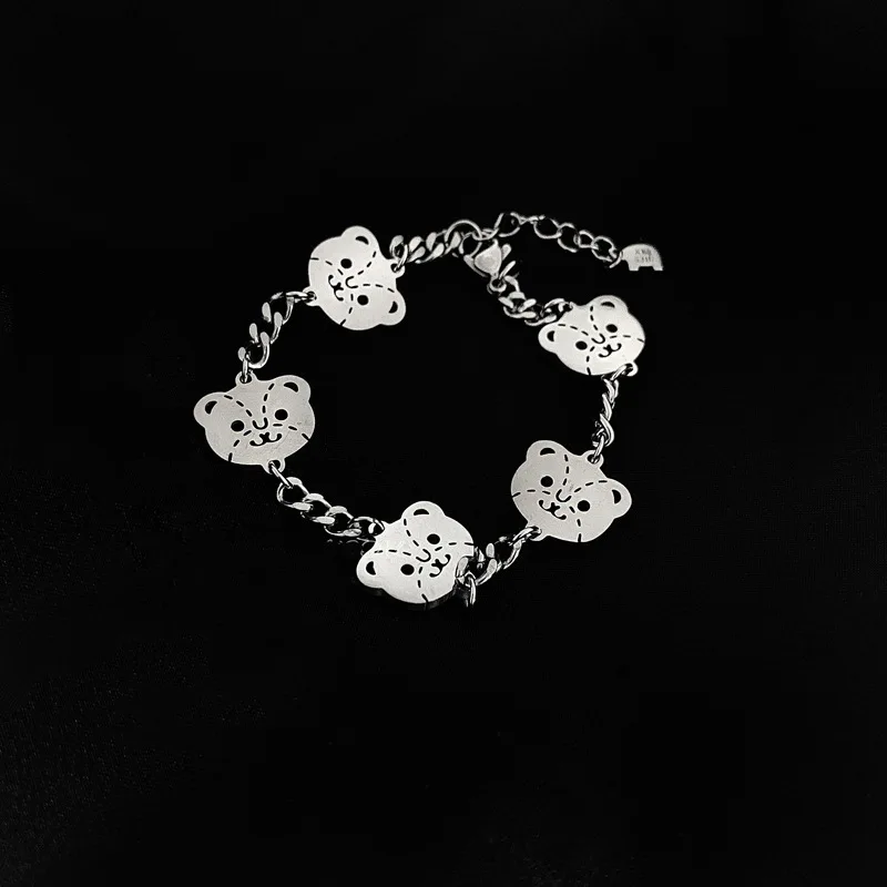 

Fashion Hot Smiley Face Bracelet Women New Geometric Irregular Square Pendant Simple Temperament Hip Hop Bracciale Wholesale