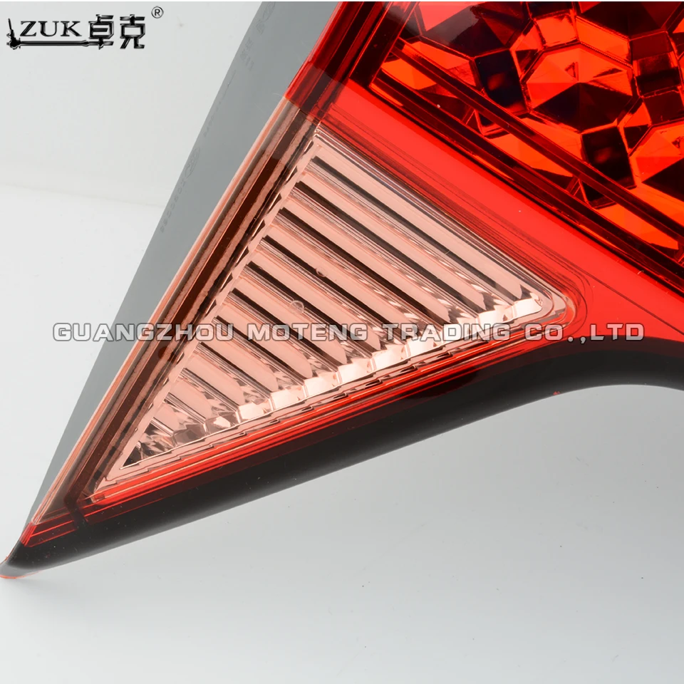 

ZUK Left Right Inner Tail Light Tail Lamp Rear Light Lamp For HONDA VEZEL HRV RU1 RU5 2014-2018 1.8L Low Configuration Type