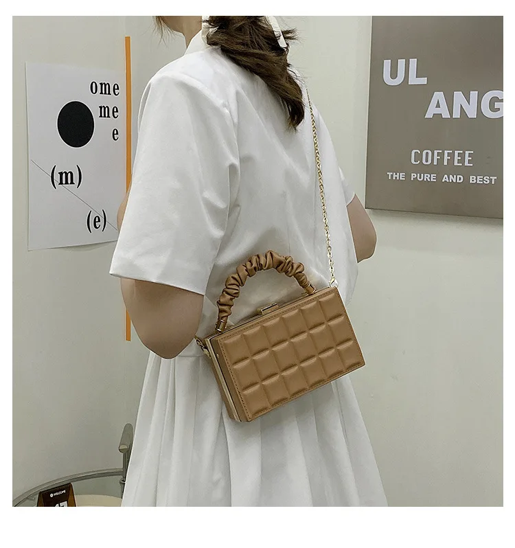 

2021 Chocolate Grid Solid Color Tote Handbags Leisure Square Qualited Shoulder Messenger Sac Summer Texture Chains Hand Bolsa