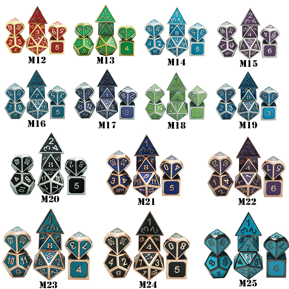 Набор металлических игральных костей с блестящими и гладкими поверхностями 25