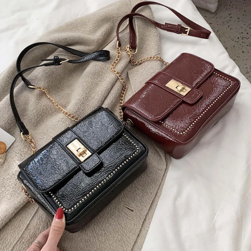 2020 модные цепи маленькая квадратная сумка новая через плечо из искусственной