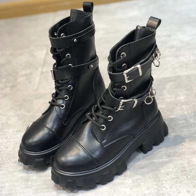 

Women Adults Motorcycle Boots Black Metal Decoration Punk Style 2020 Thick Bottom Drsign Woman Shoes Platform Ankle Boots Female