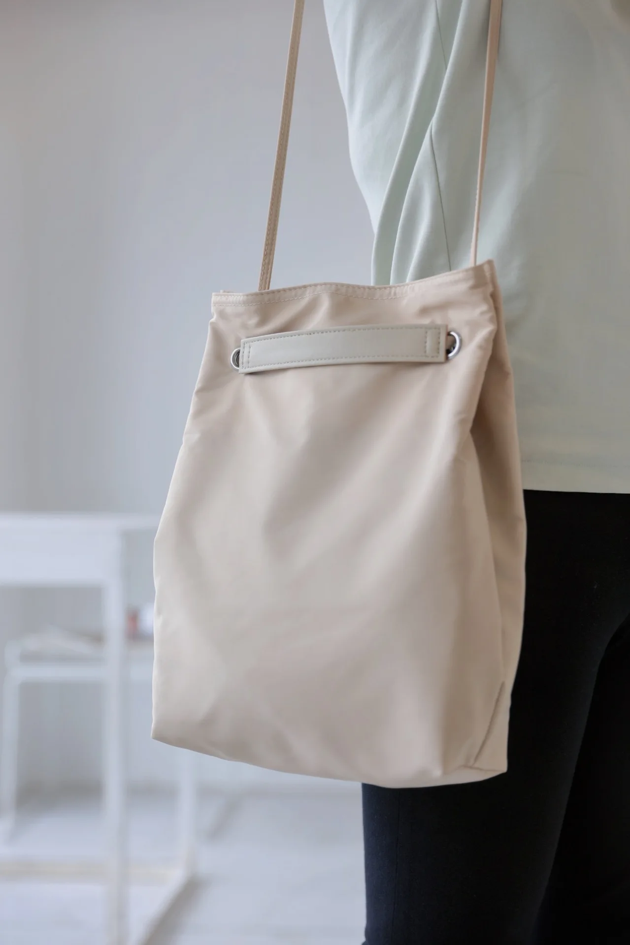 

Fashion business women large capacity nylon waterproof shoulder bag lady style casual handbag