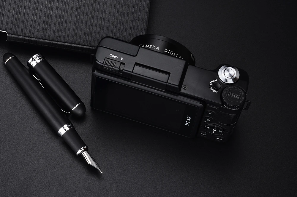 

Super 24Mp Max 8MP CMOS Sensor 3inch Screen Compact Digital Camera Photo Professional Camera 1080P Video 800mah Battery