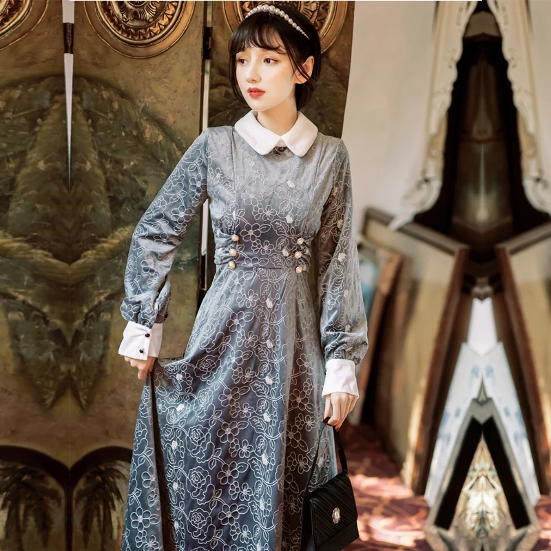 

Женские зимние Бархатные платья с длинным рукавом для женщин, шикарное женское модное платье макси в стиле ретро с вышивкой, элегантное жен...