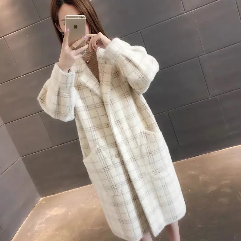 

Women's Sweater Cashmere Cardigan Jacket Winter Korean Loose Thickened Imitation Water Velvet Jacket Lady Long Knitting Coat171