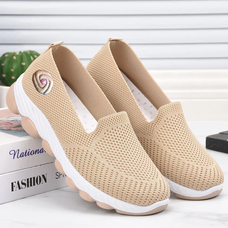 

Leisure flying woven women's sports shoes 2021 new fashion Korean running women's shoes breathable light flat sole women's shoes