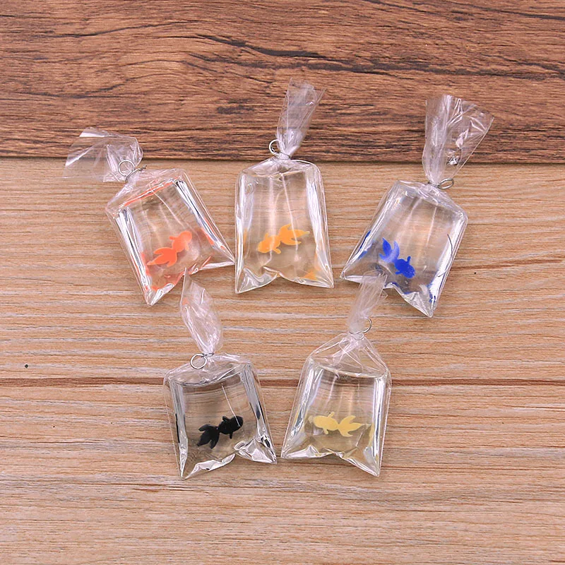 

6pcs 5 Color 23*30mm 2021 New Transparent Resin Goldfish Charms In Water Jewelry Pendant Fish Bag Earrings Handmade DIY Material
