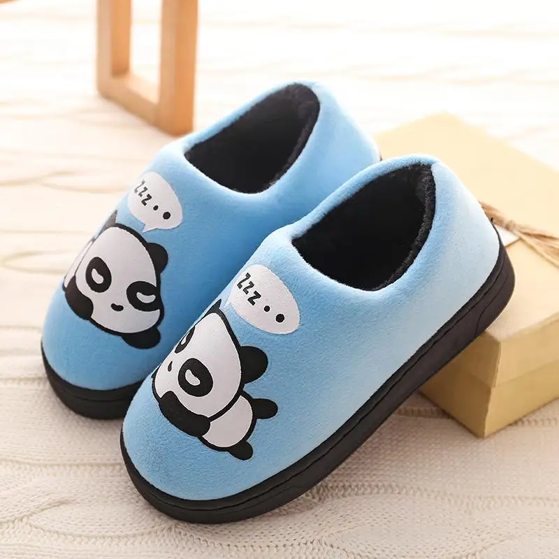 Blue panda 2 Зимние детские тапочки для девочек с единорогом, с рисунком панды, динозавра, щенка, хлопковая домашняя обувь, теплые плюшевые домашние тапочки для детей - Цвет: Blue panda 2