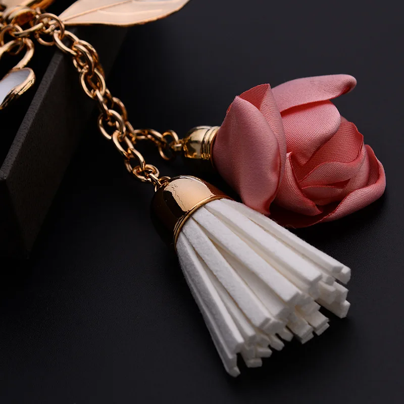 

Fashionable Charm Lady Flower Keychain Fine Leaf Pearl Tassel Pendant Key Chain Beautiful Car Bag Fittings Keyring