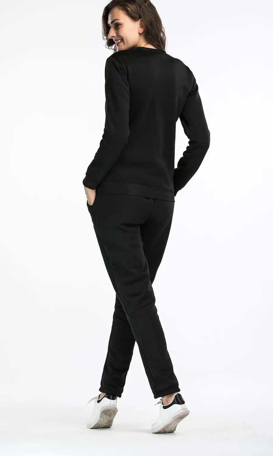 Женский спортивный костюм велюровый пуловер и спортивные штаны комплект из 2